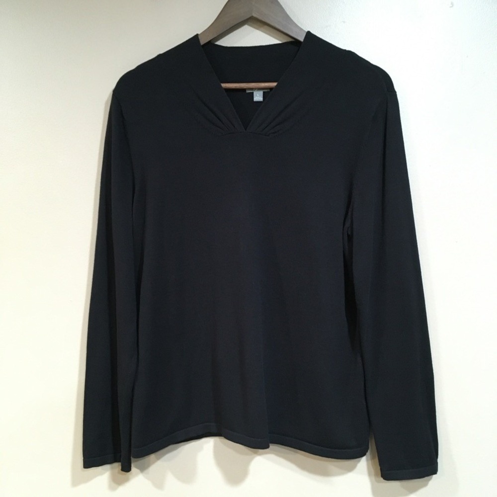 J.Jill Pleated V-Neck Sweater Womens L Black Minimalist Classic Elevated Basic